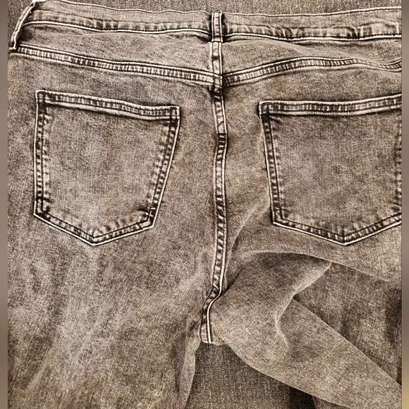 Gap High Rise Vintage Slim Jeans Black Wash 16/33L $70 NWT - Picture 7 of 7
